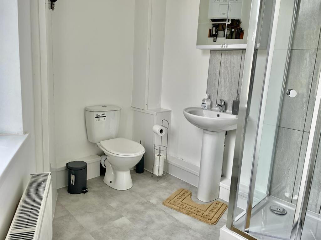 Cheerful 1 Bed Apartment Cardiff City Centre - Penarth Rd Buitenkant foto
