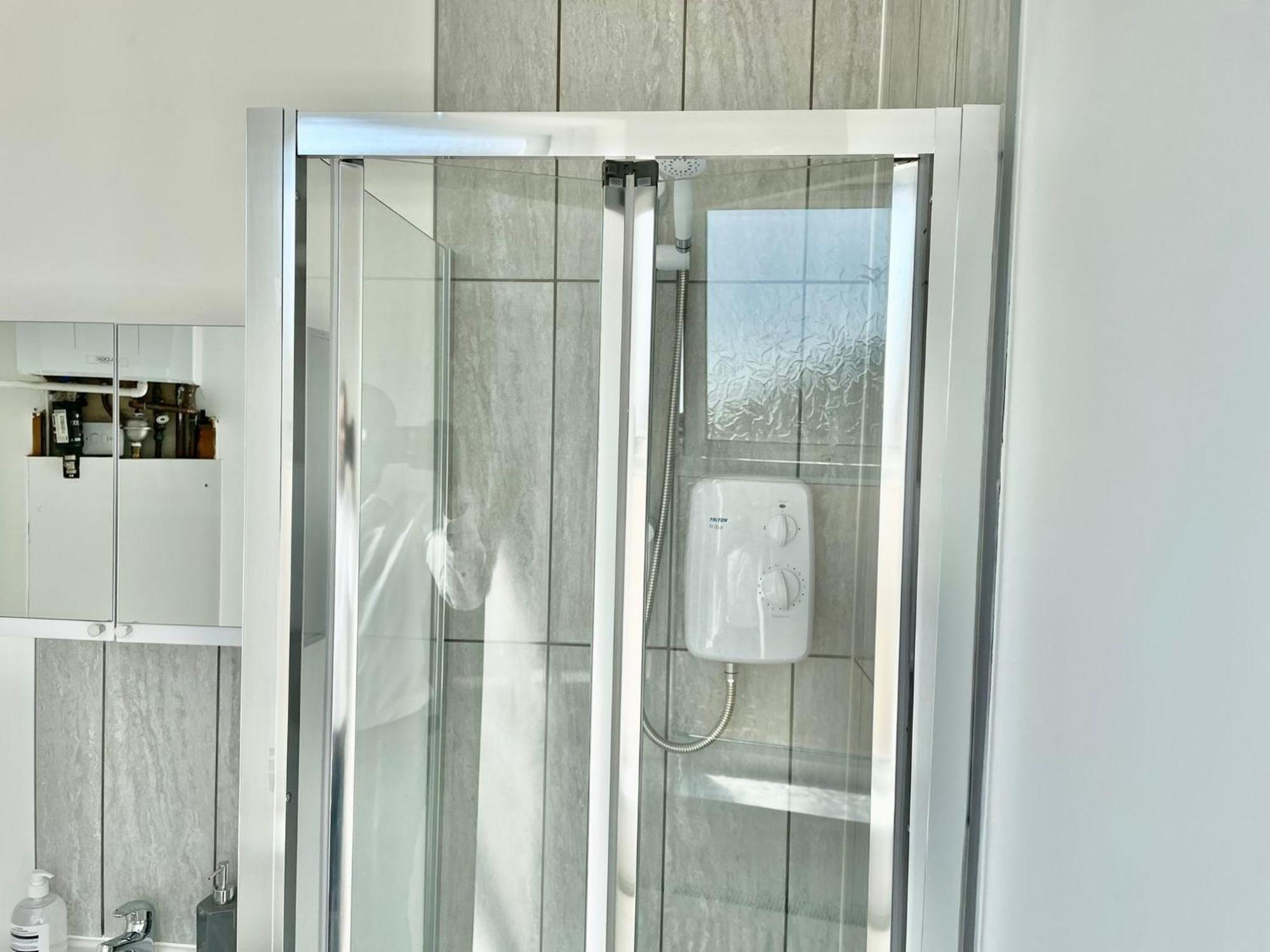 Cheerful 1 Bed Apartment Cardiff City Centre - Penarth Rd Buitenkant foto