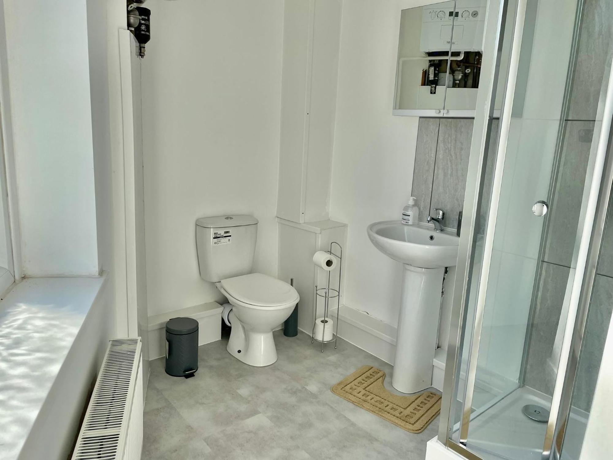 Cheerful 1 Bed Apartment Cardiff City Centre - Penarth Rd Buitenkant foto